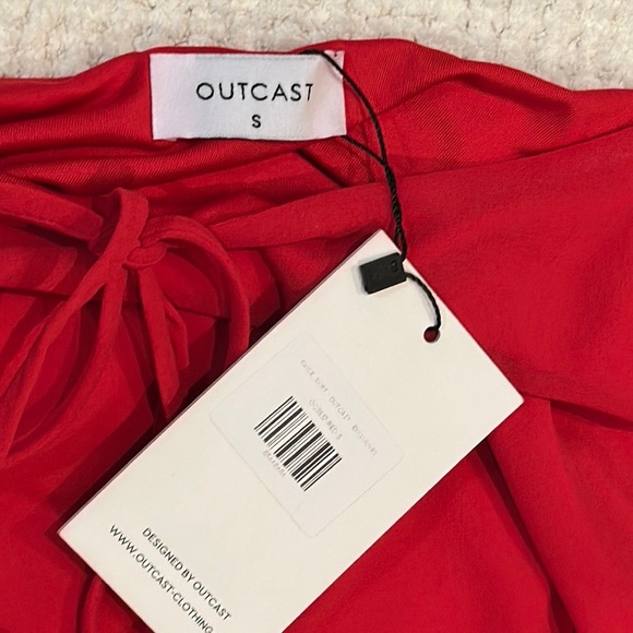 Outcast NWT Vibrant Red Top and Skirt Set - Picture 4 of 6
